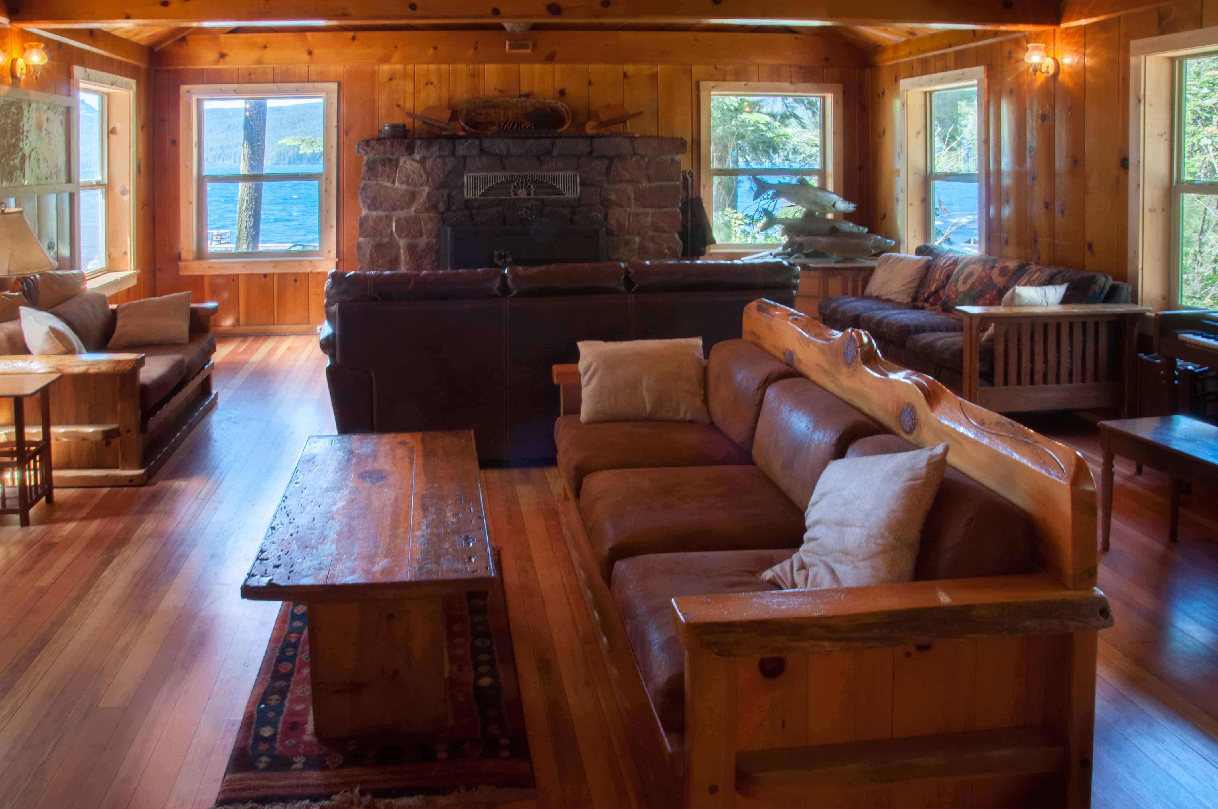 The Lodge PAGE-0973-HDR Odell Lake Resort 6-22